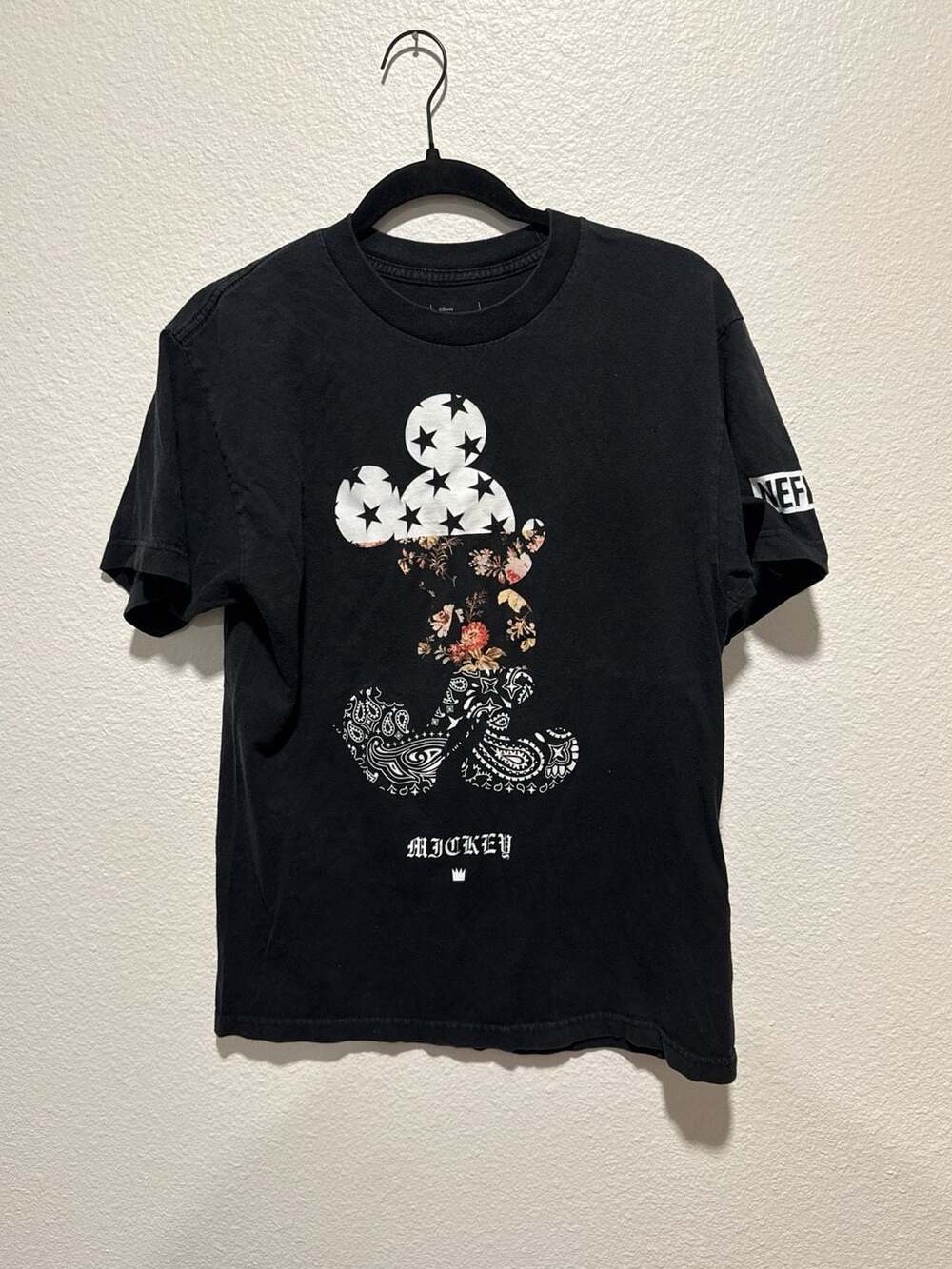 Disney Collection by Neff Mickey Mouse Paisley Stars Floral Graphic T-Shirt, Siz